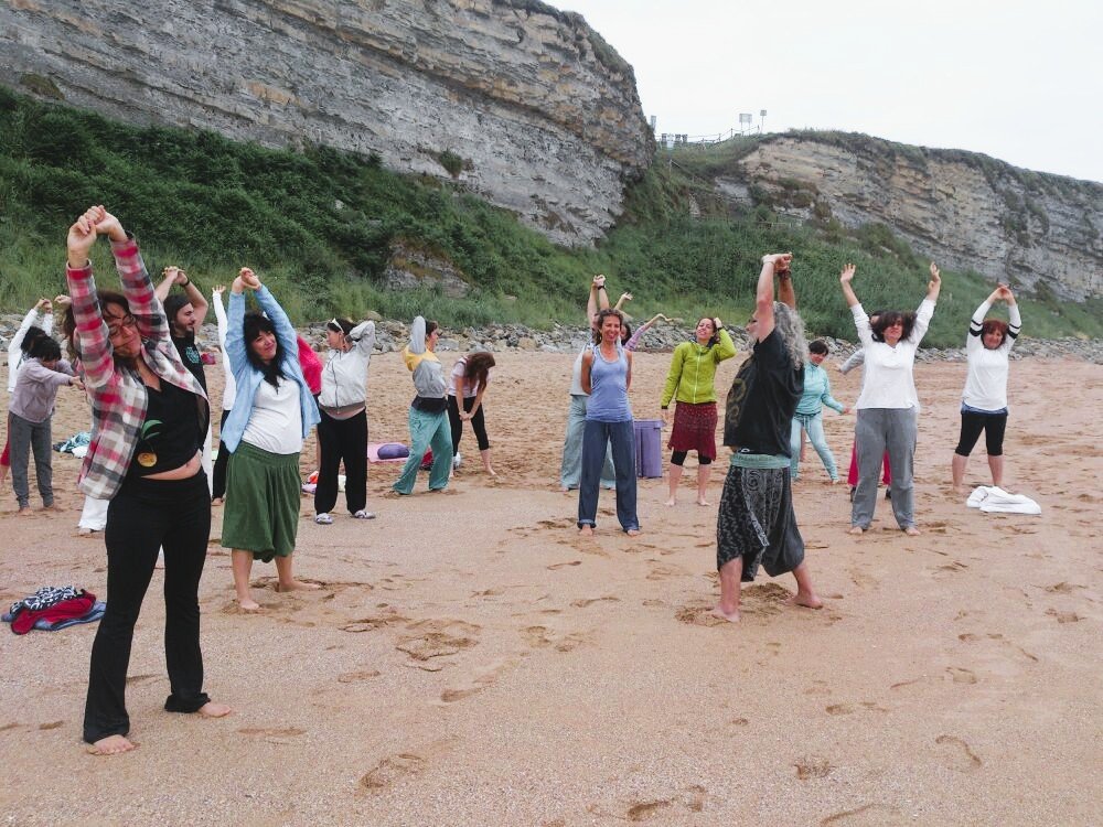 Comunidad y conexión colectiva en Bhoga Yoga